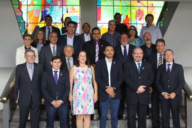 Leia mais sobre o artigo CRA participa de reunião com Governador