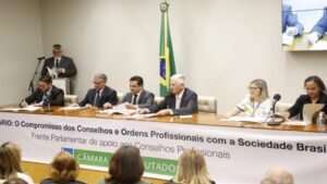 Leia mais sobre o artigo A importância dos conselhos profissionais é tema de seminário