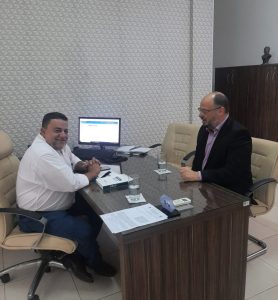 Leia mais sobre o artigo Presidente do CRA-TO, Adm. Anderson Luiz Justino Martins, recebe visita institucional do Sicoob UniCentro